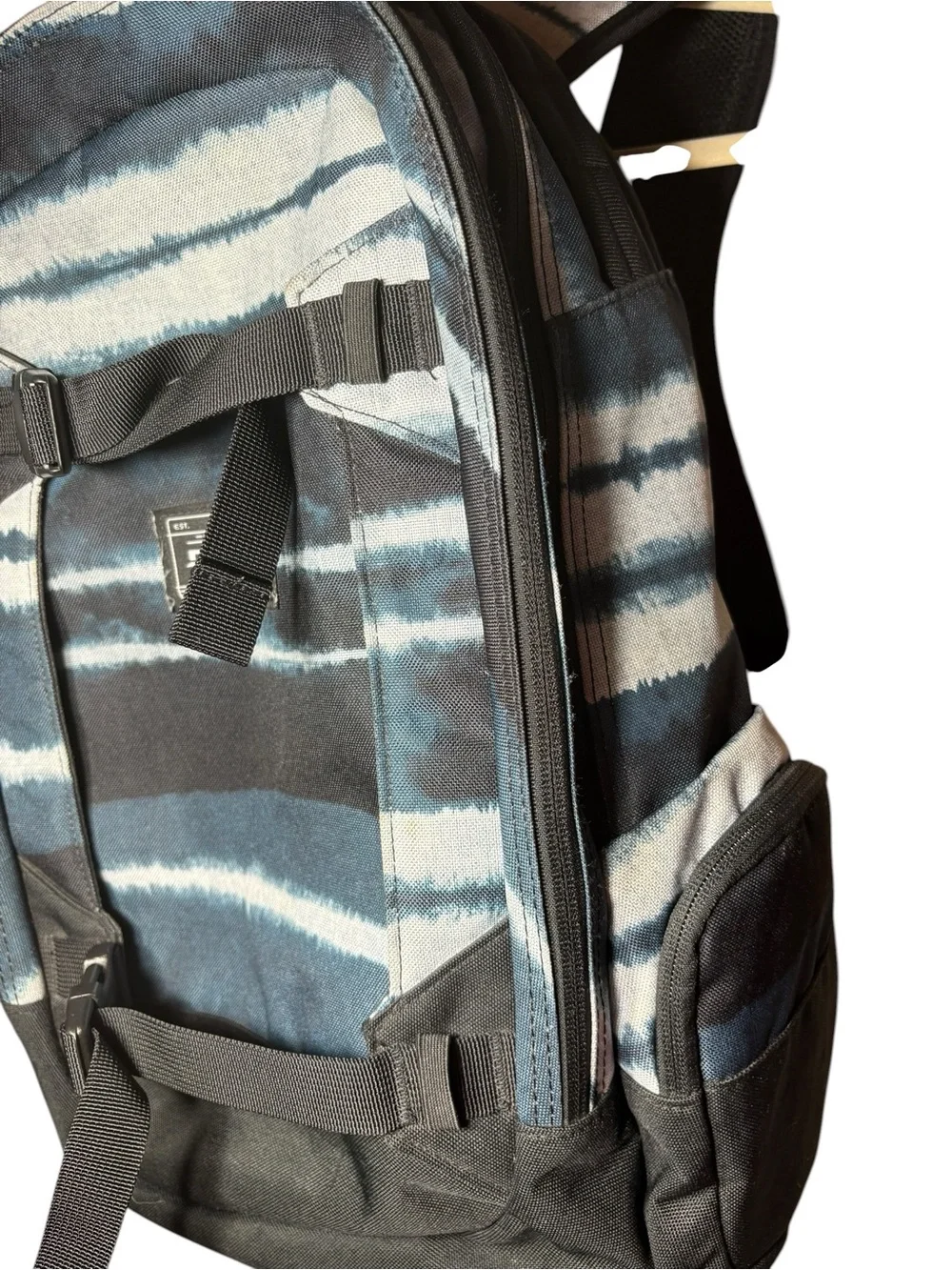 DAKINE | Blue Tie-Dye ‘Resin Stripe’ Mission 25L Backpack Snowboarding Winter